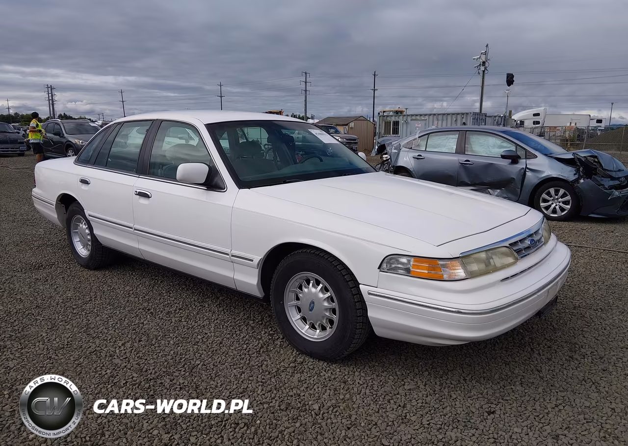 1996 Ford Crown Victoria Lx