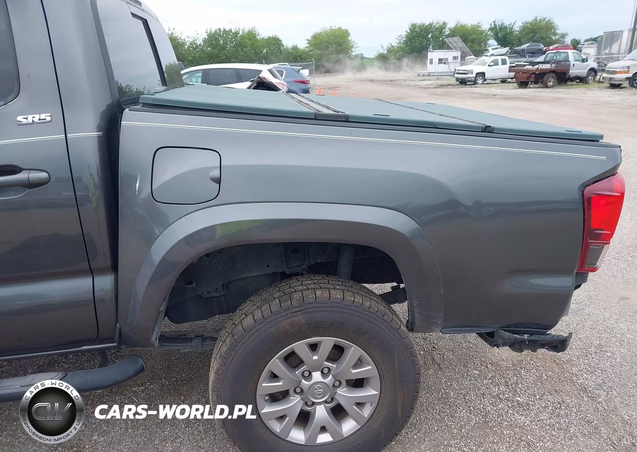 2018 Toyota Tacoma Sr5 V6 VIN:3TMAZ5CN9JM053440 - 18