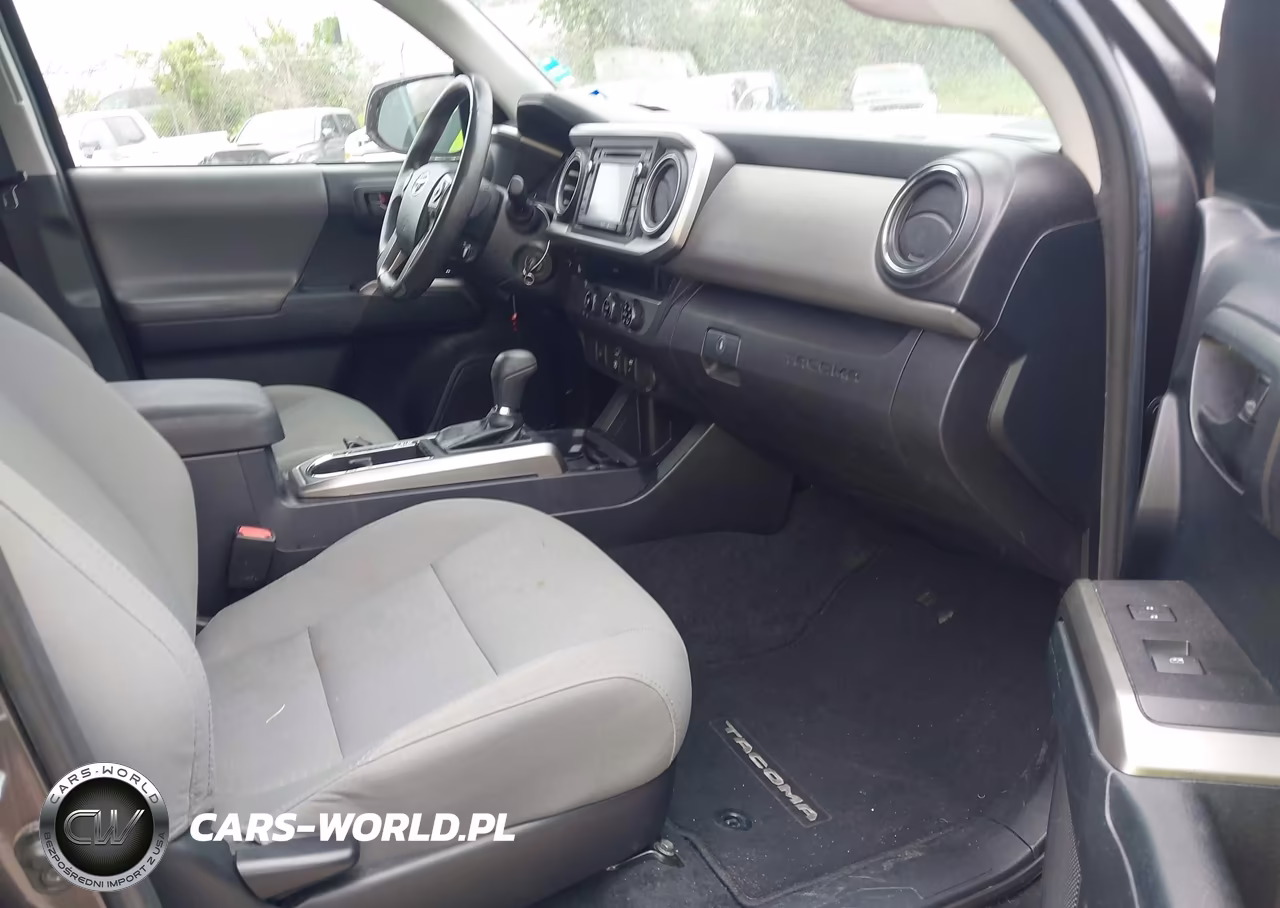 2018 Toyota Tacoma Sr5 V6 VIN:3TMAZ5CN9JM053440 - 5