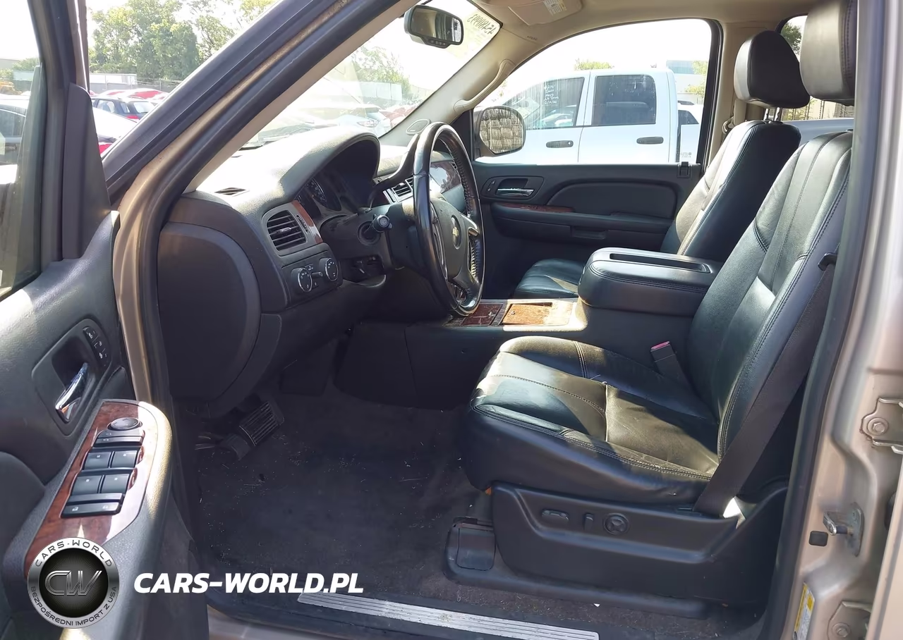 2008 Chevrolet Suburban 1500 Ltz VIN:1GNFK163X8J209173 - 13
