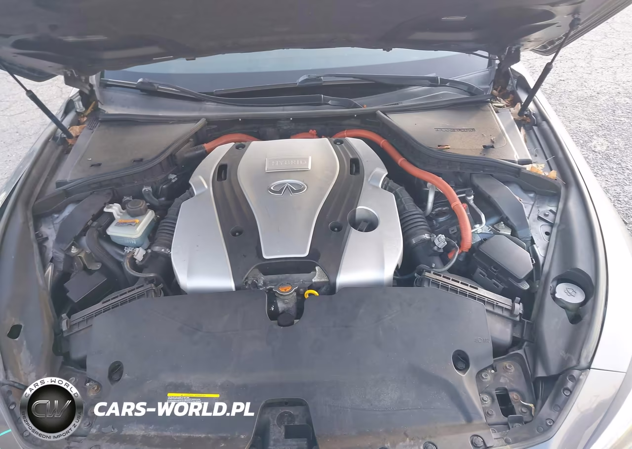 2015 Infiniti Q50 Hybrid Premium VIN:JN1AV7AR3FM850477 - 10