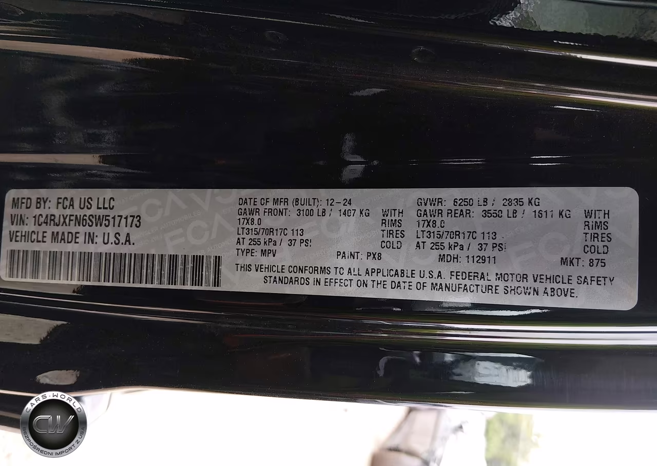 2025 Jeep Wrangler 4-Door Recon 4X4 VIN:1C4RJXFN6SW517173 - 9