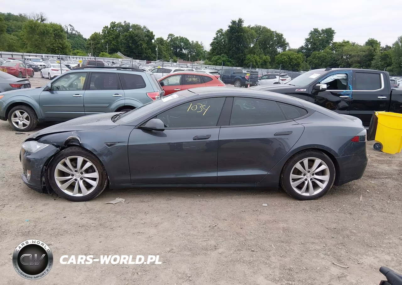 2015 Tesla Model S 70D-85D-P85D VIN:5YJSA1S29FF093993 - 14