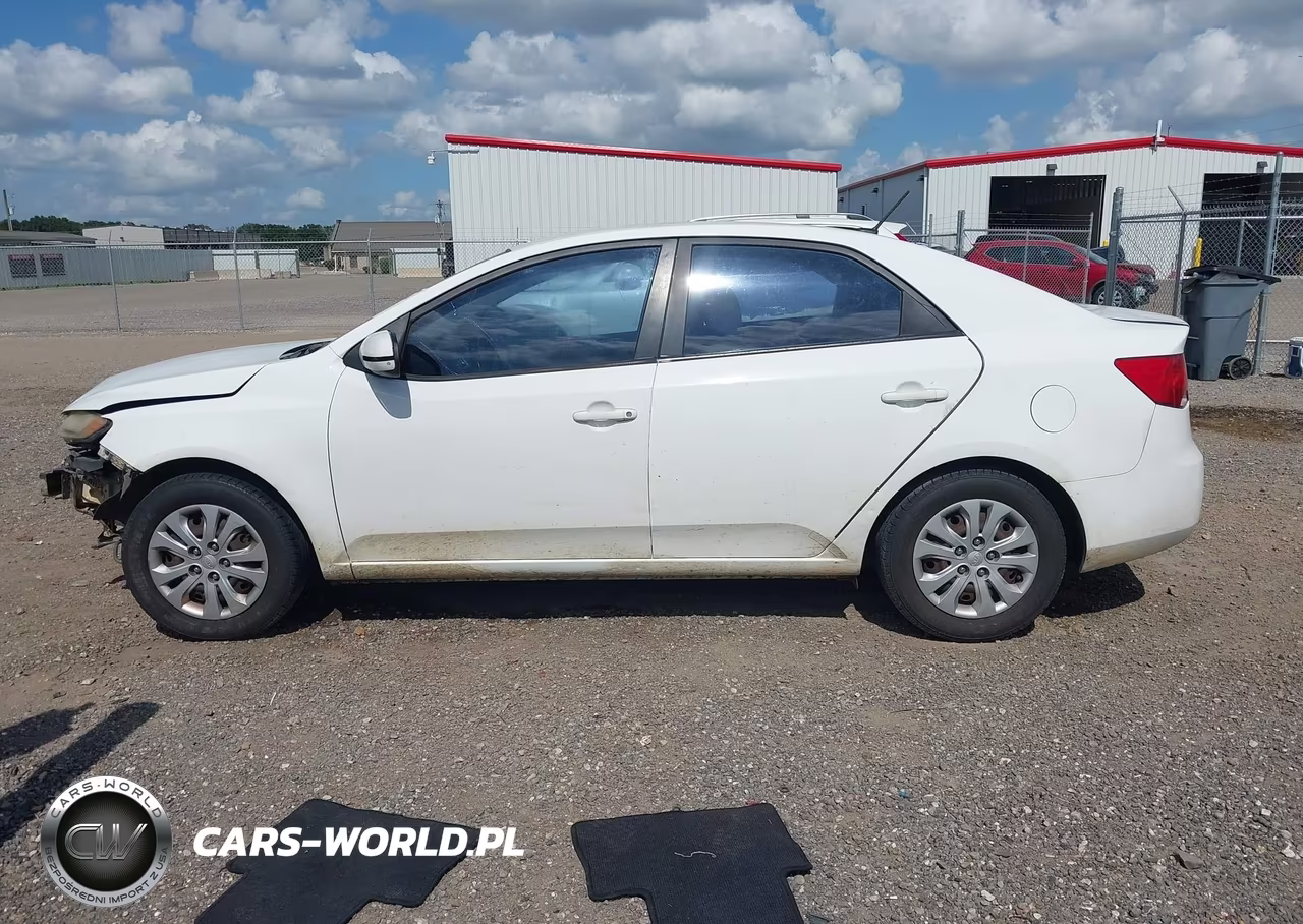 2010 Kia Forte Lx VIN:KNAFT4A23A5063538 - 15