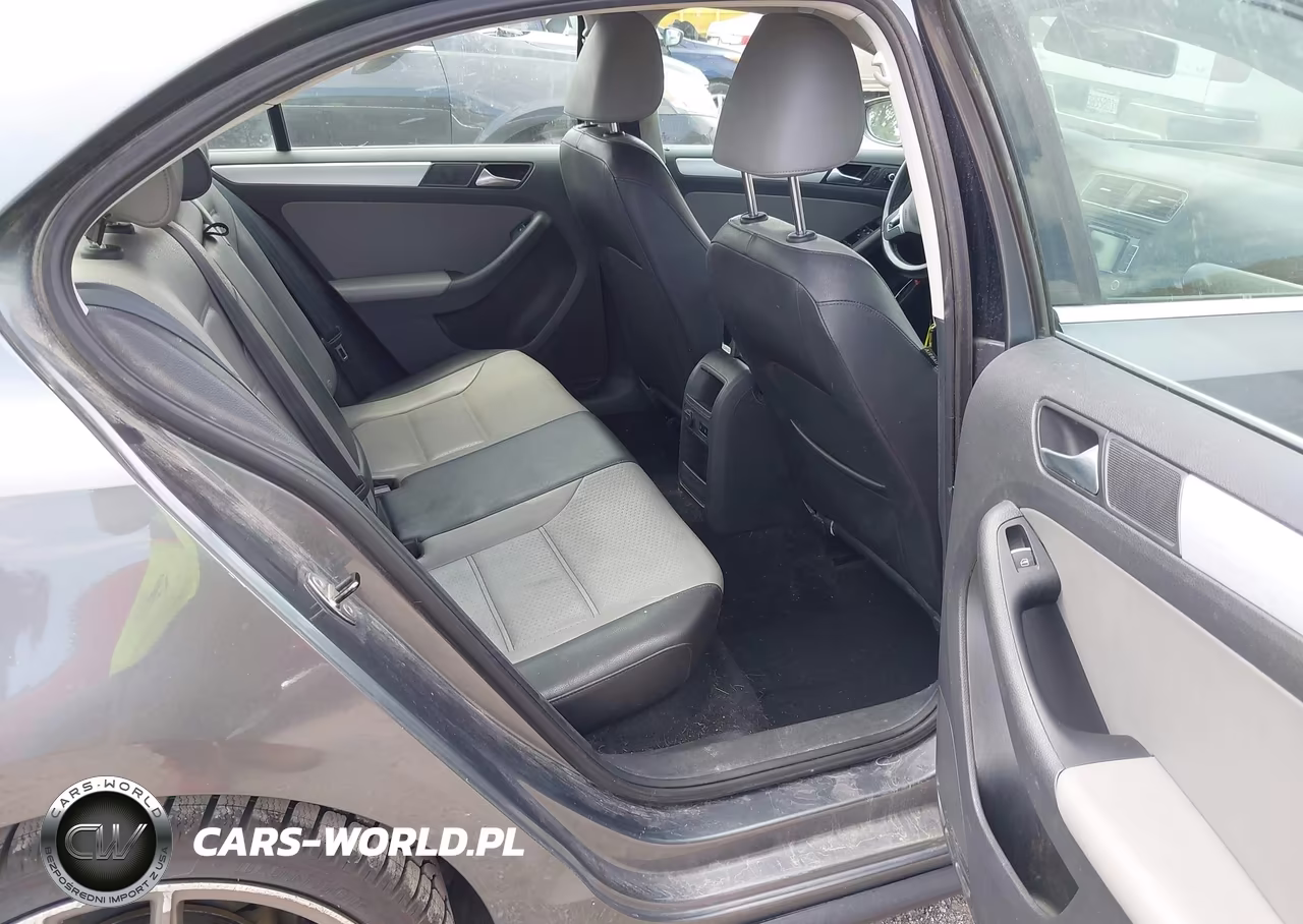 2013 Volkswagen Jetta Hybrid Sel VIN:3VW637AJ3DM296634 - 8