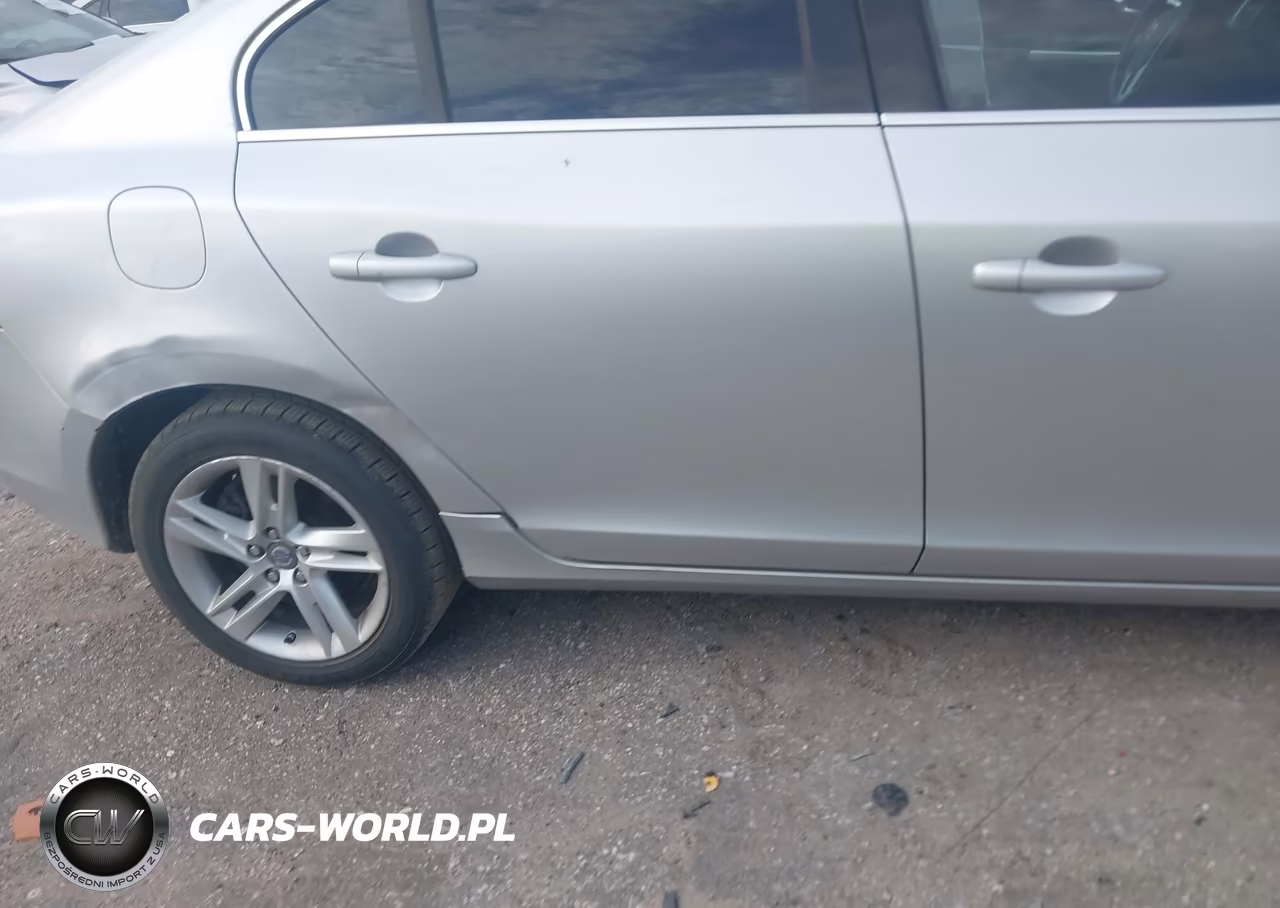 2015 Volvo S60 T5 Premier VIN:YV126MFK3F1342496 - 12