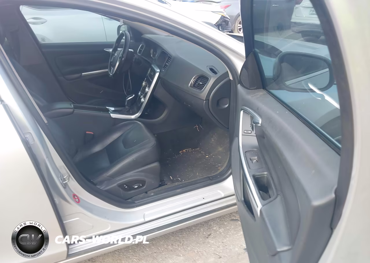 2015 Volvo S60 T5 Premier VIN:YV126MFK3F1342496 - 5