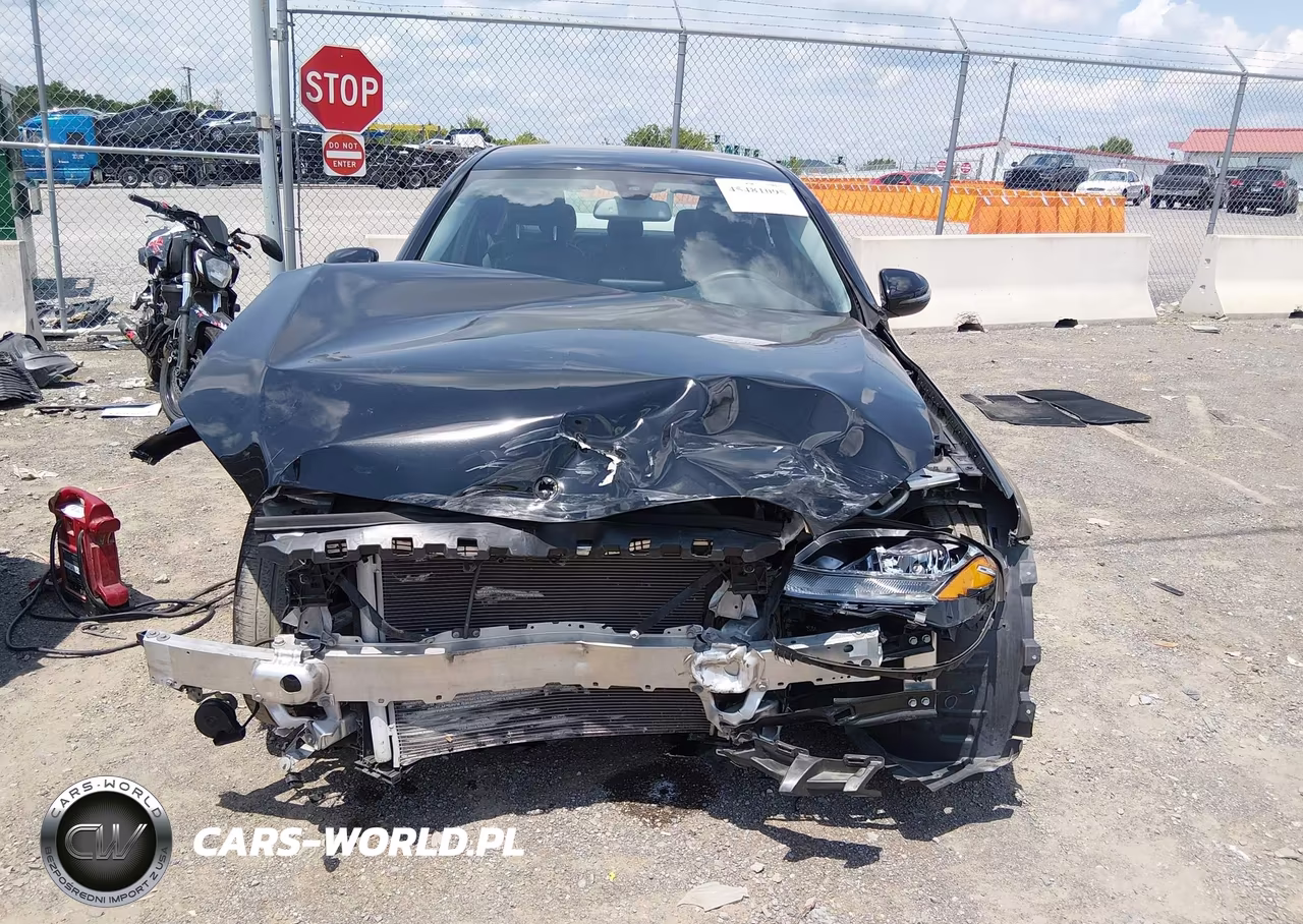 2017 Mercedes-Benz C 300 VIN:55SWF4JBXHU220791 - 12