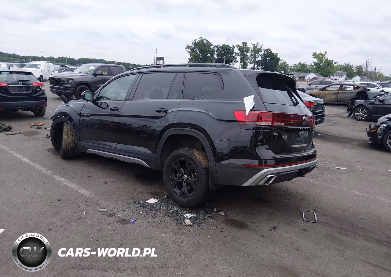 2026 Volkswagen Atlas Peak Edition VIN:1V2CN2CA9TC503459 - 3