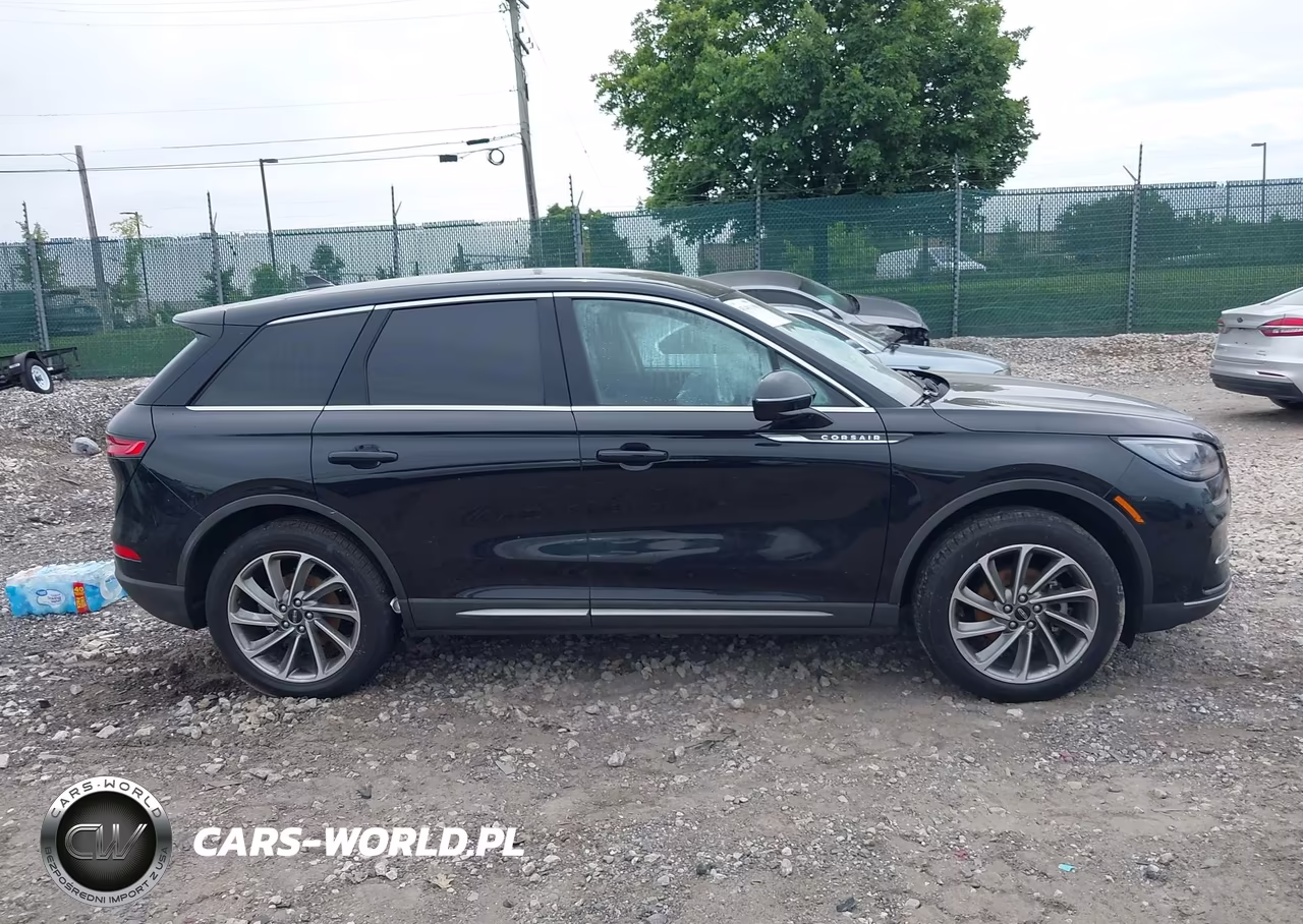 2023 Lincoln Corsair Standard VIN:5LMCJ1DA6PUL07476 - 13