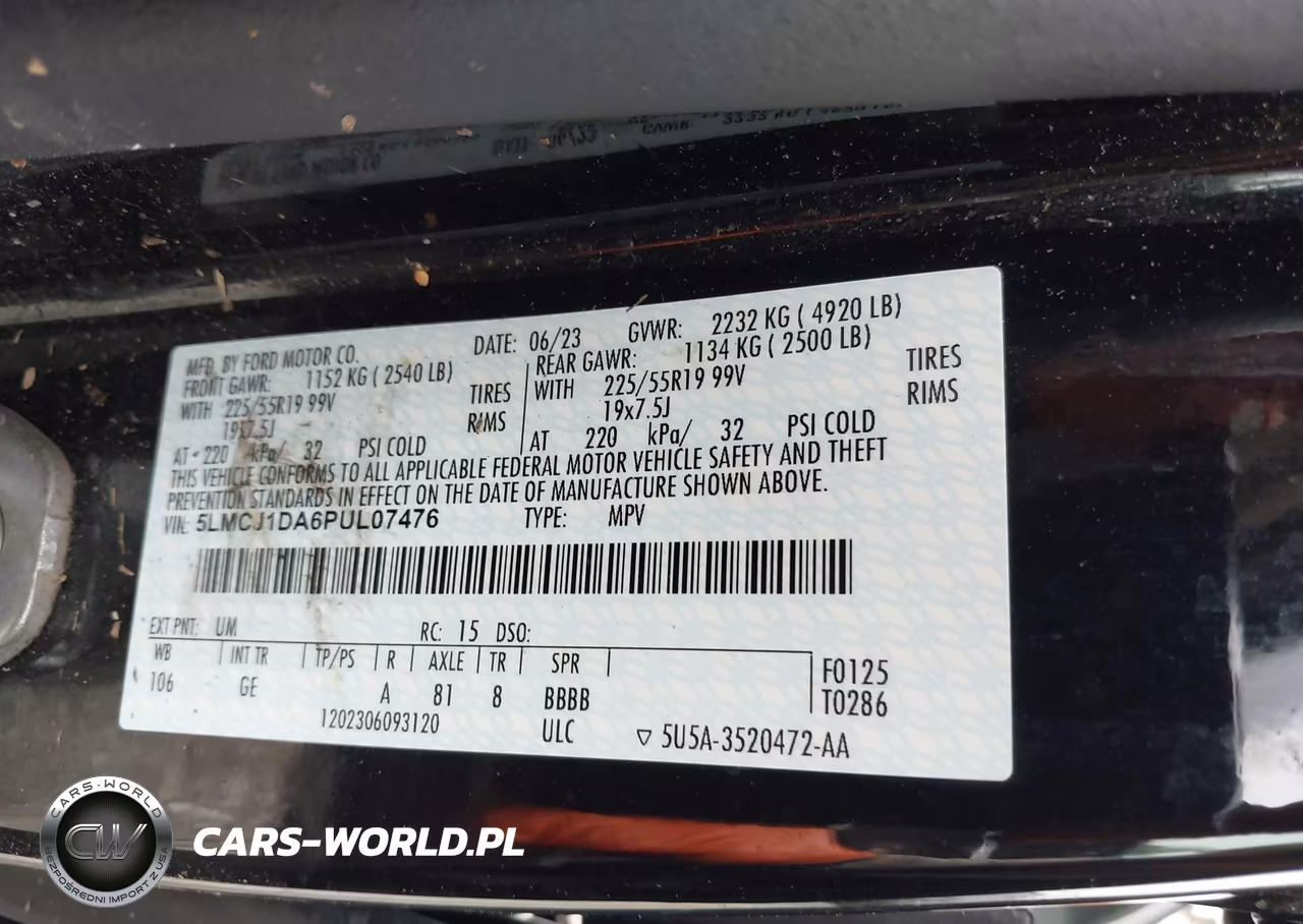 2023 Lincoln Corsair Standard VIN:5LMCJ1DA6PUL07476 - 9