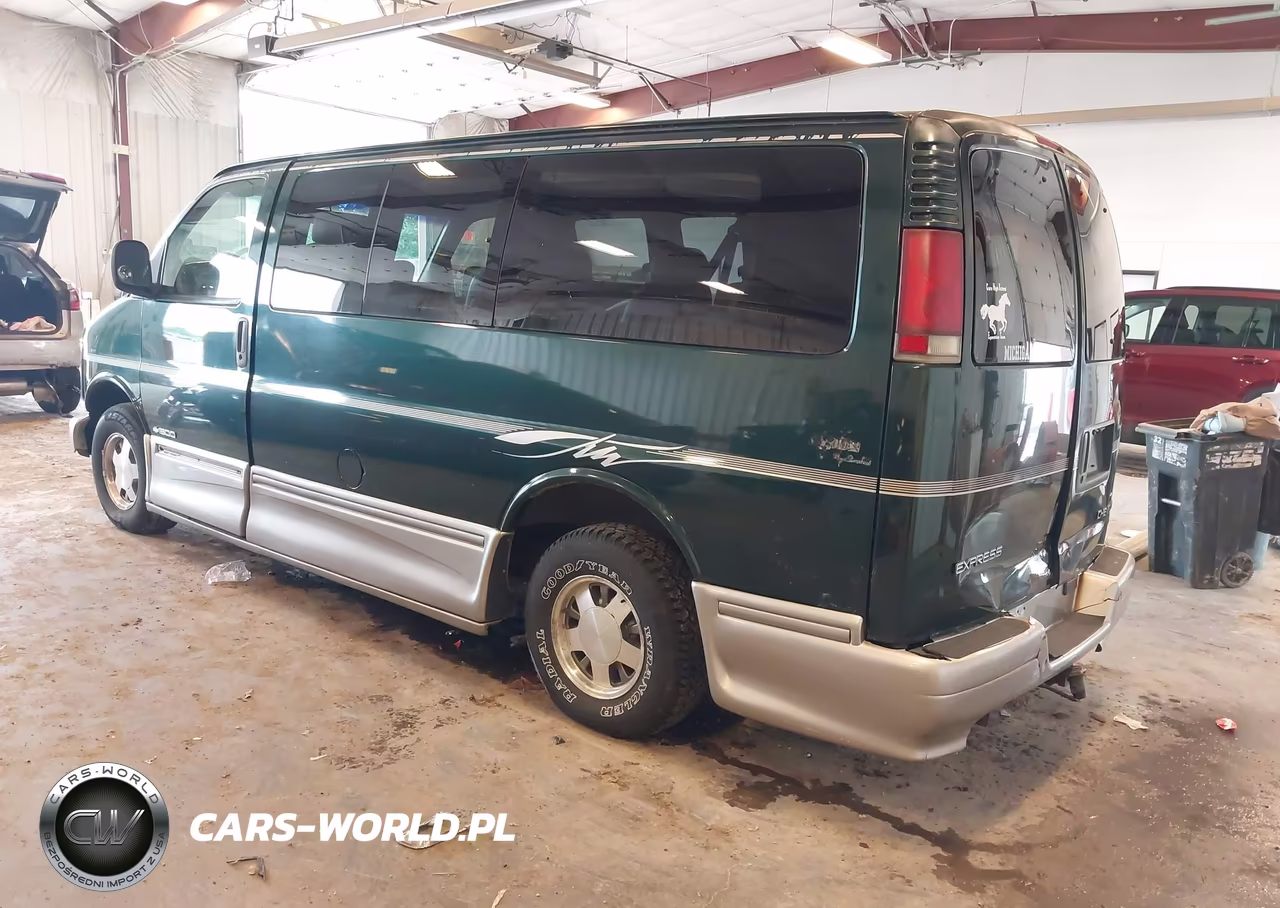 2001 Chevrolet Express Upfitter VIN:1GBFG15R411109709 - 3