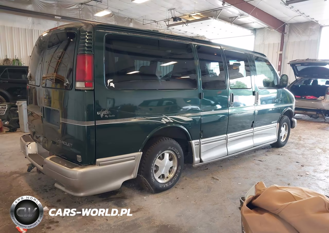 2001 Chevrolet Express Upfitter VIN:1GBFG15R411109709 - 4