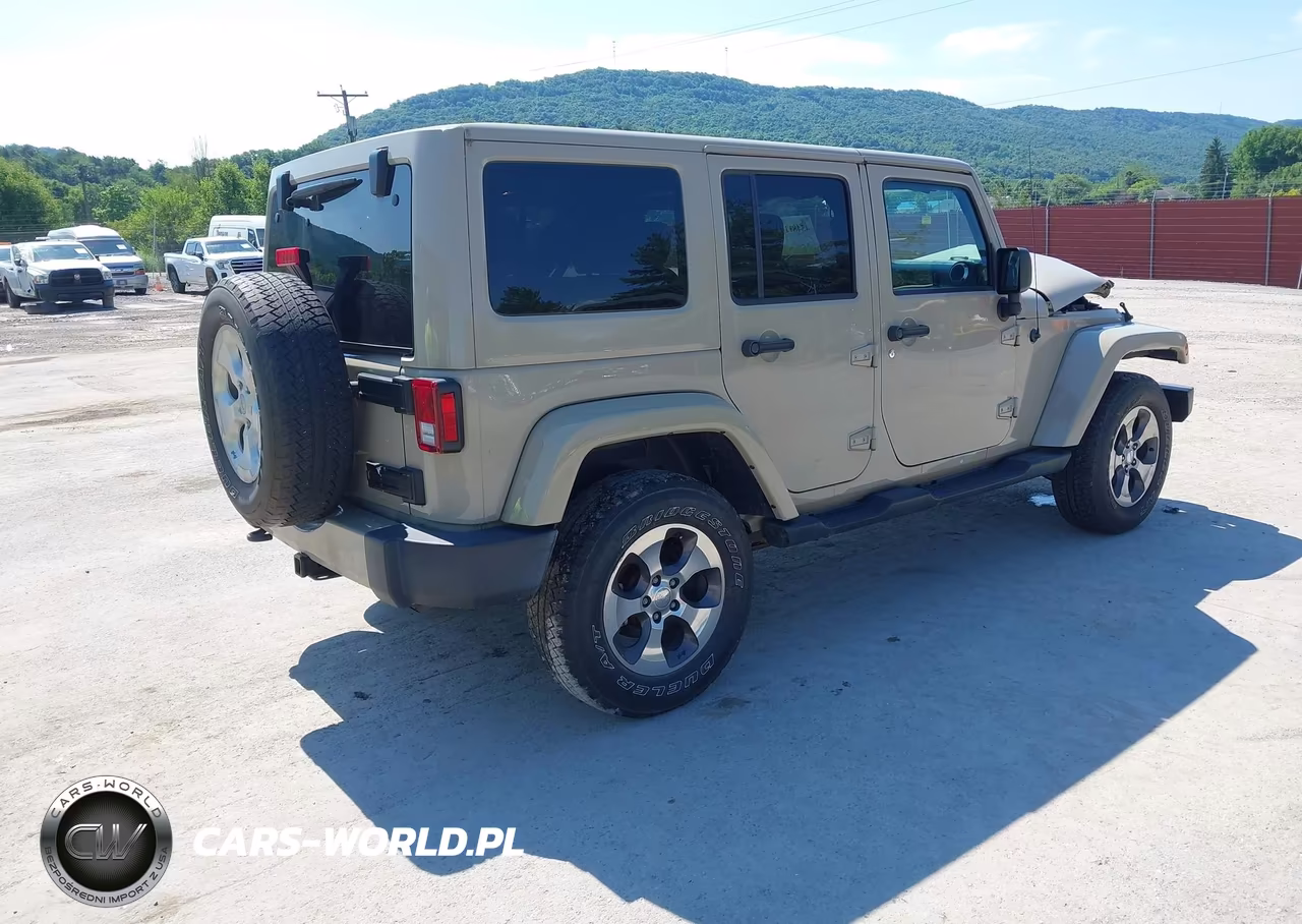 2017 Jeep Wrangler Unlimited Sahara VIN:1C4BJWEG5HL732147 - 4