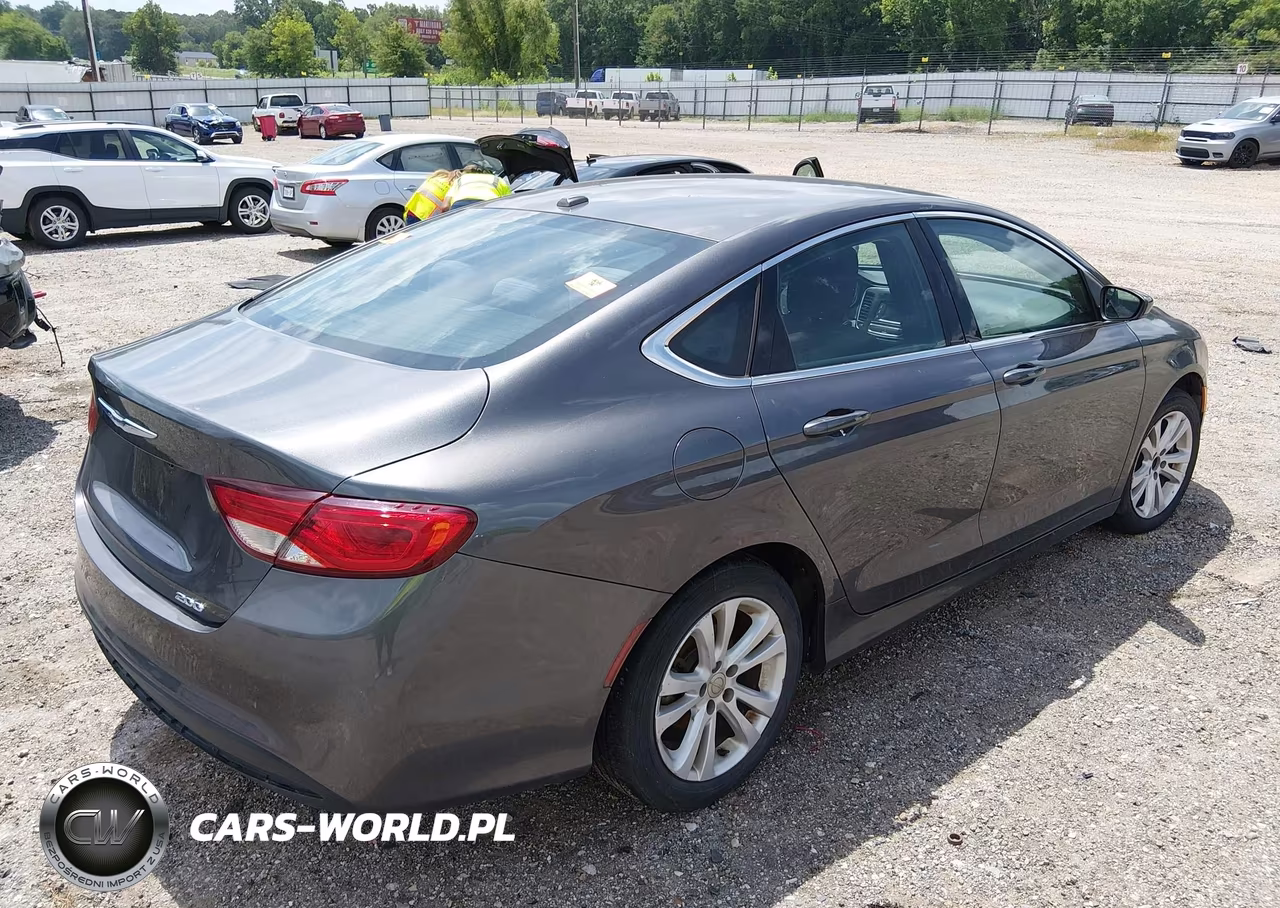2016 Chrysler 200 Limited VIN:1C3CCCAB4GN159756 - 4