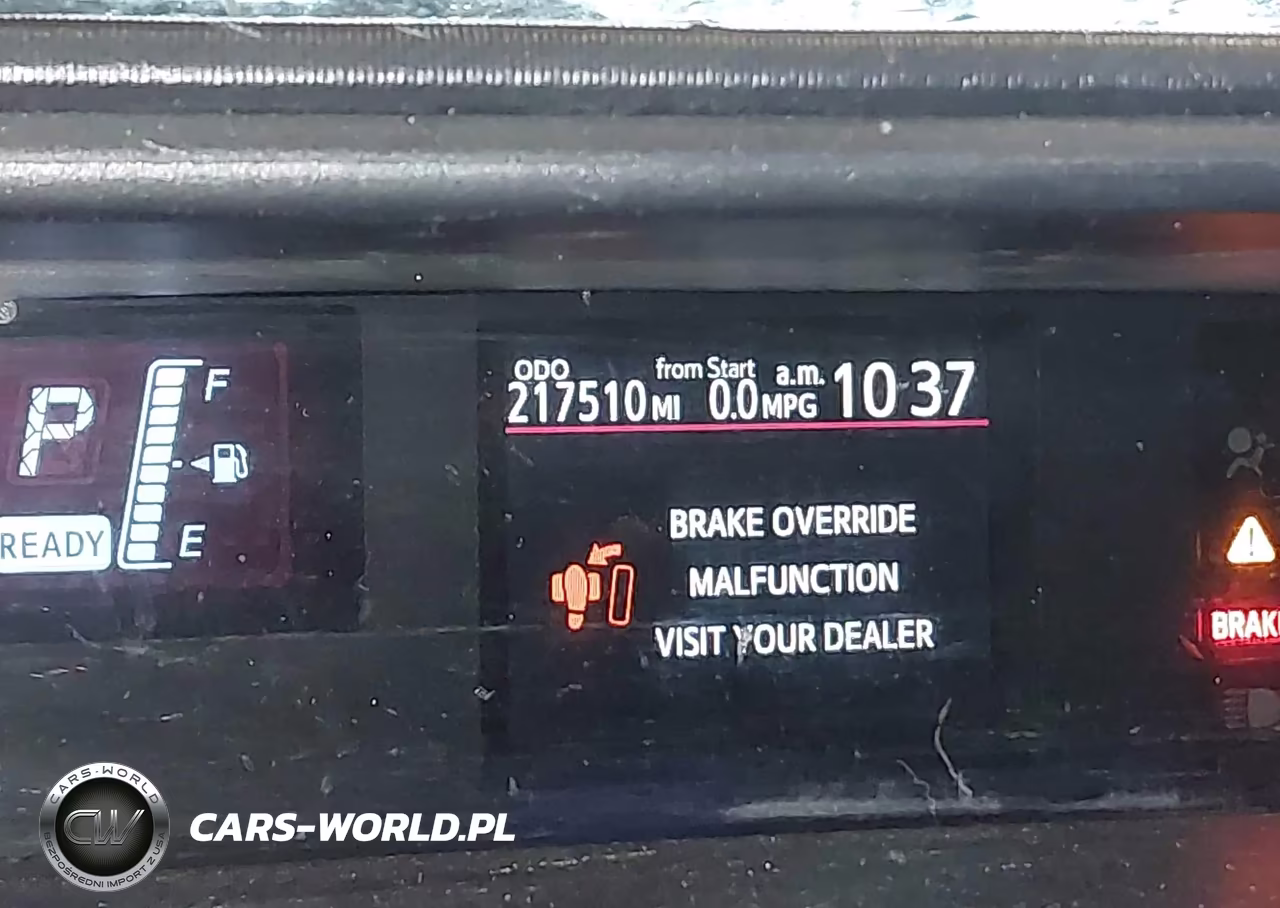 2015 Toyota Prius C Two VIN:JTDKDTB36F1100709 - 15