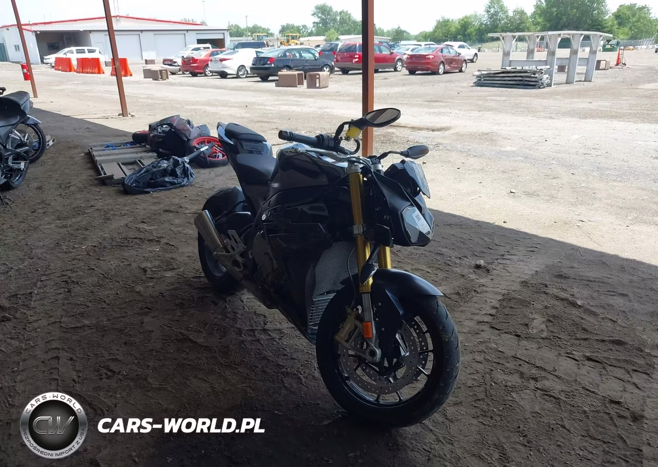 2016 BMW S 1000 R