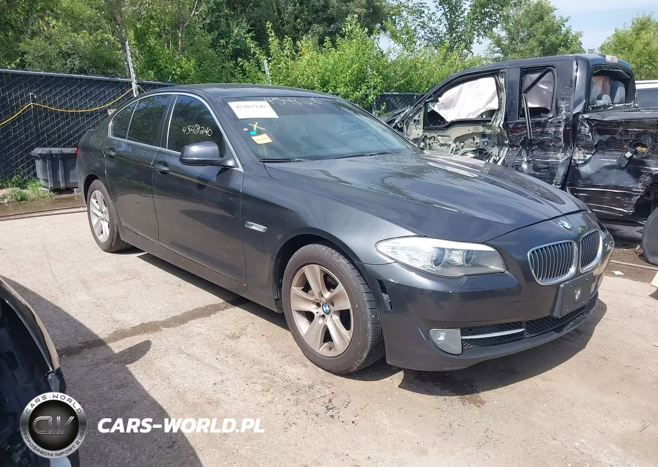 2011 BMW 528I