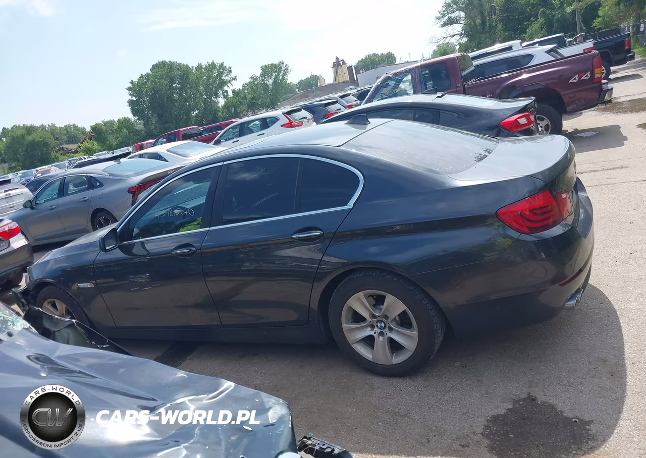 2011 BMW 528I VIN:WBAFR1C56BC749073 - 14