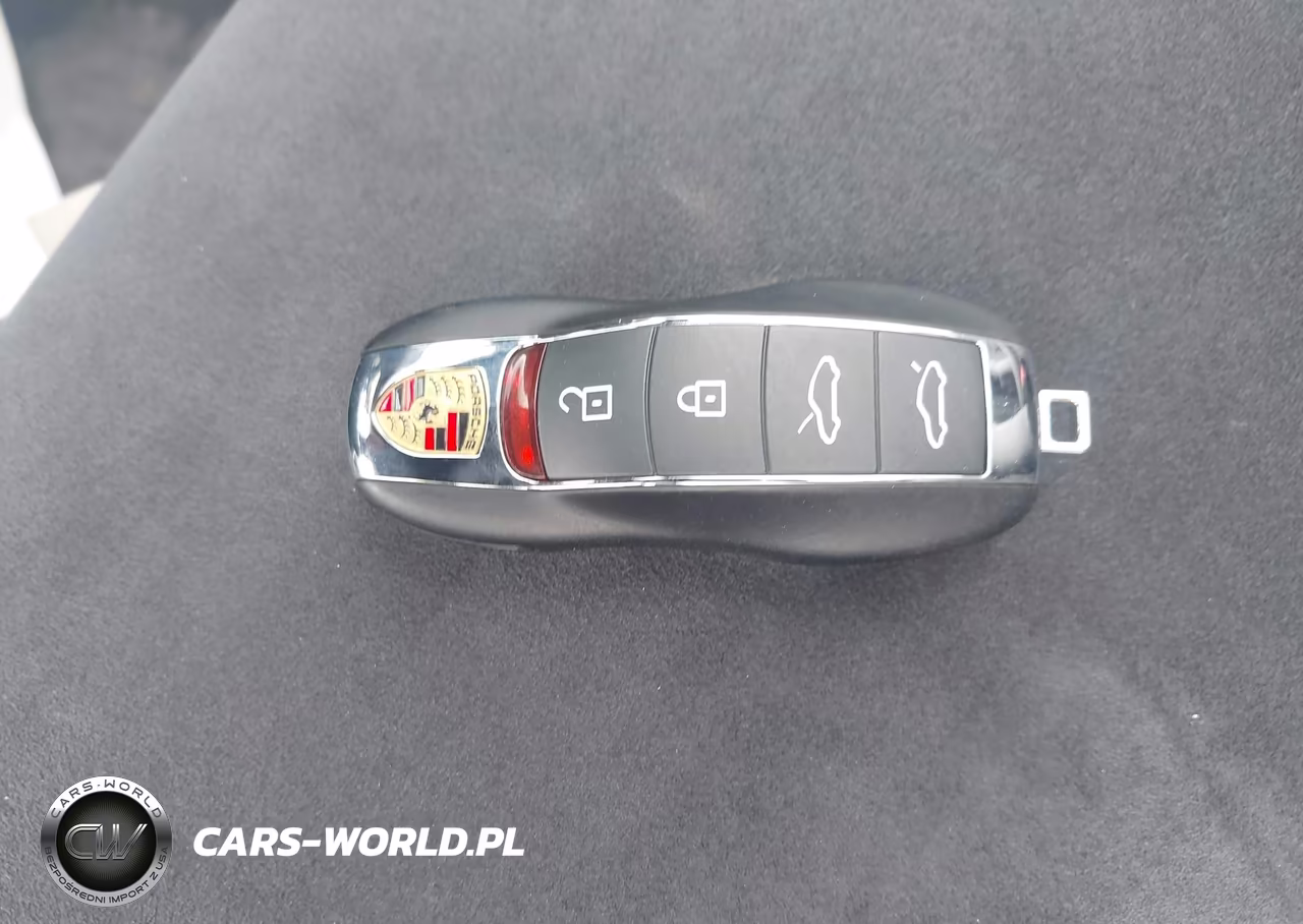 2021 Porsche 718 Spyder VIN:WP0CC2A8XMS240333 - 11