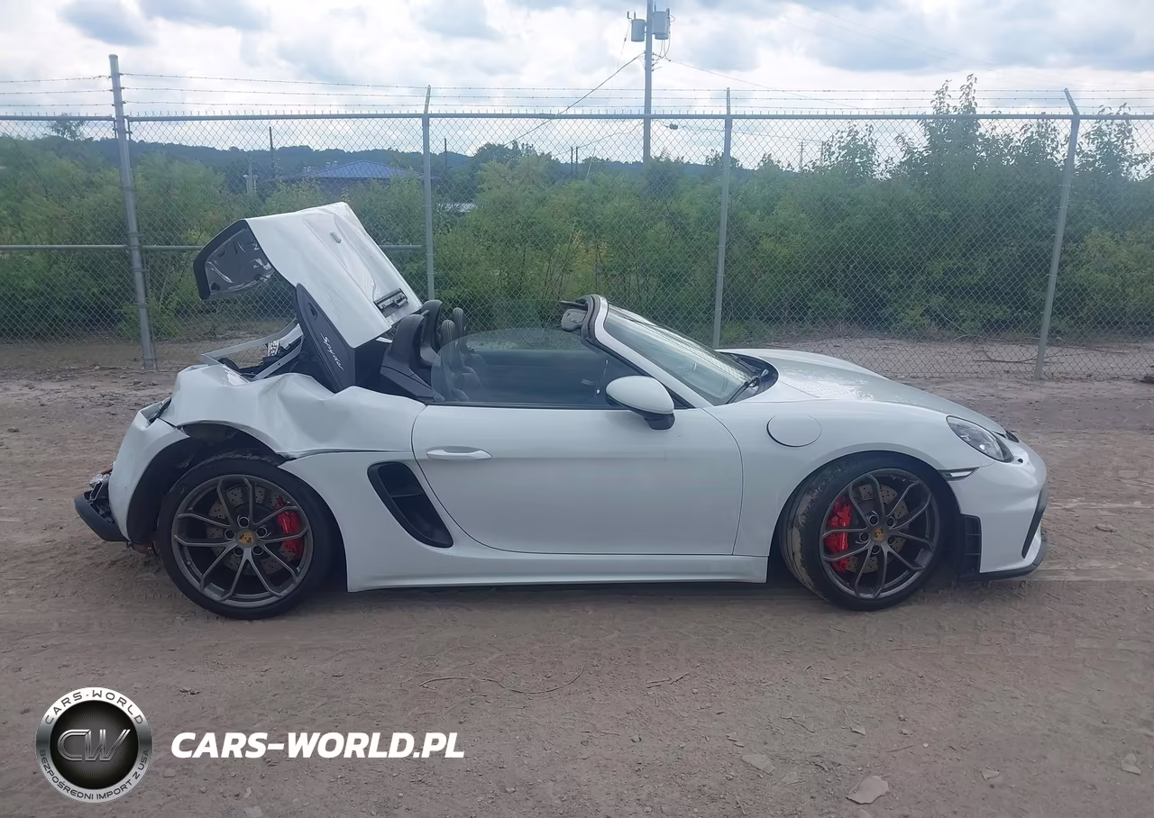 2021 Porsche 718 Spyder VIN:WP0CC2A8XMS240333 - 14