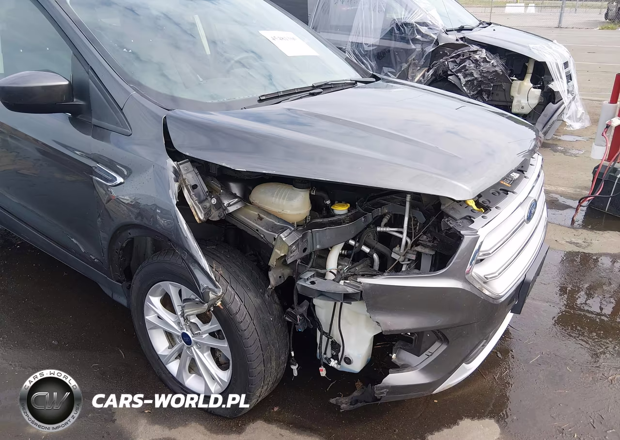 2017 Ford Escape Se VIN:1FMCU0GD3HUC93757 - 6