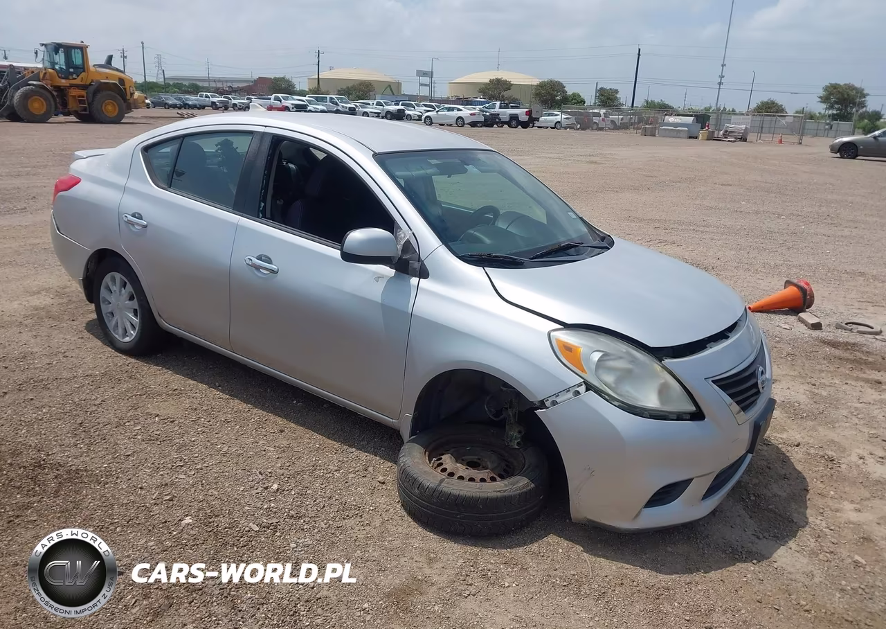 2014 Nissan Versa 1.6 Sv