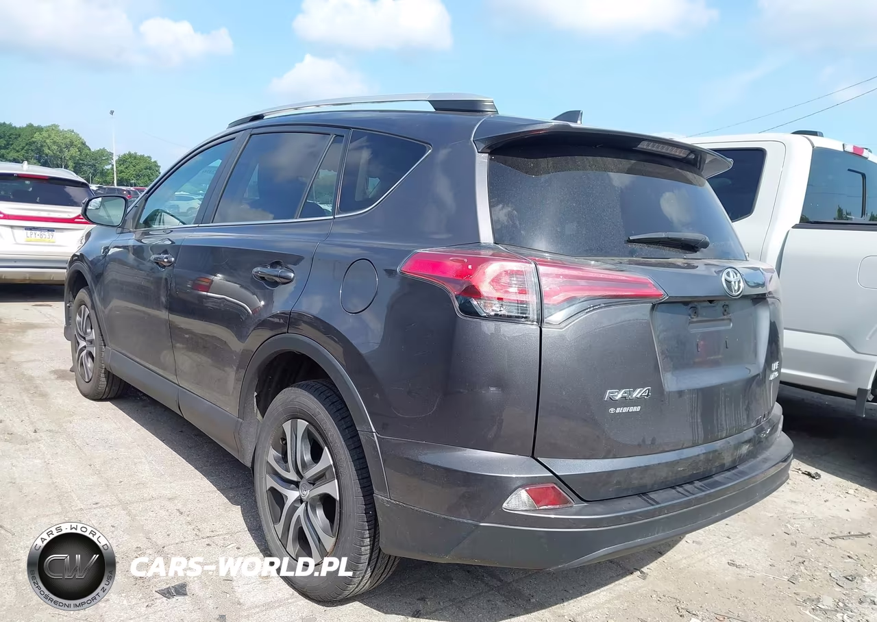 2016 Toyota Rav4 Le VIN:2T3BFREV2GW525843 - 3