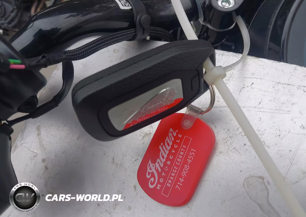 2025 Indian Motorcycle Co. Sport Scout Limited +Tech VIN:56KSSF767S3203298 - 11
