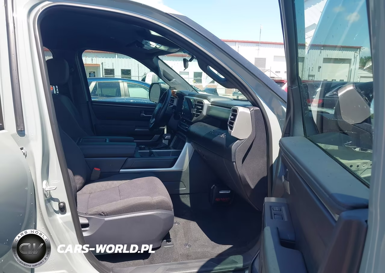 2026 Toyota Tundra Sr5 Crewmax 5.5' Bed VIN:5TFLA5DBXTX385727 - 5