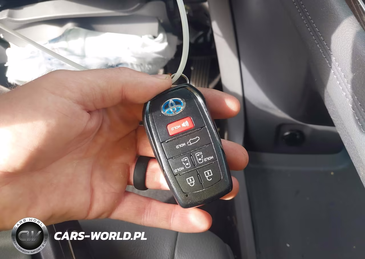2022 Toyota Sienna Xle VIN:5TDYRKEC3NS123027 - 11