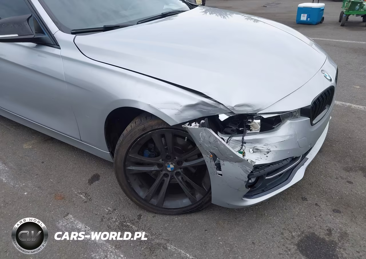 2017 BMW 3 Series 330I VIN:WBA8B9G32HNU56918 - 6