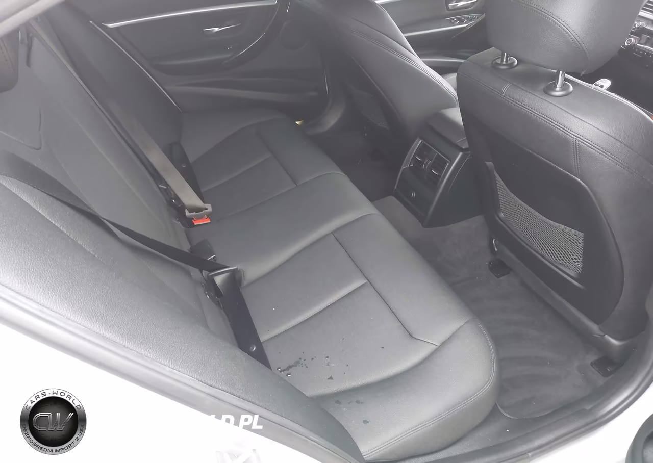 2017 BMW 3 Series 330I VIN:WBA8B9G32HNU56918 - 8