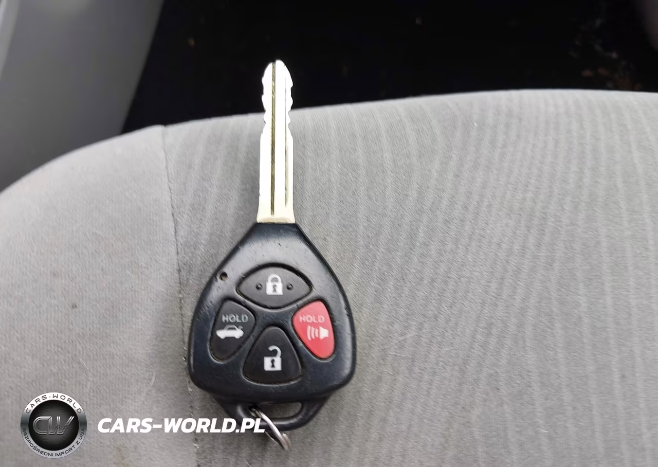 2011 Toyota Corolla Le VIN:2T1BU4EE1BC667581 - 11