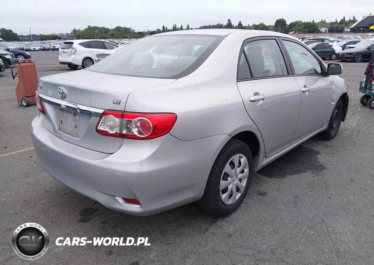 2011 Toyota Corolla Le VIN:2T1BU4EE1BC667581 - 4