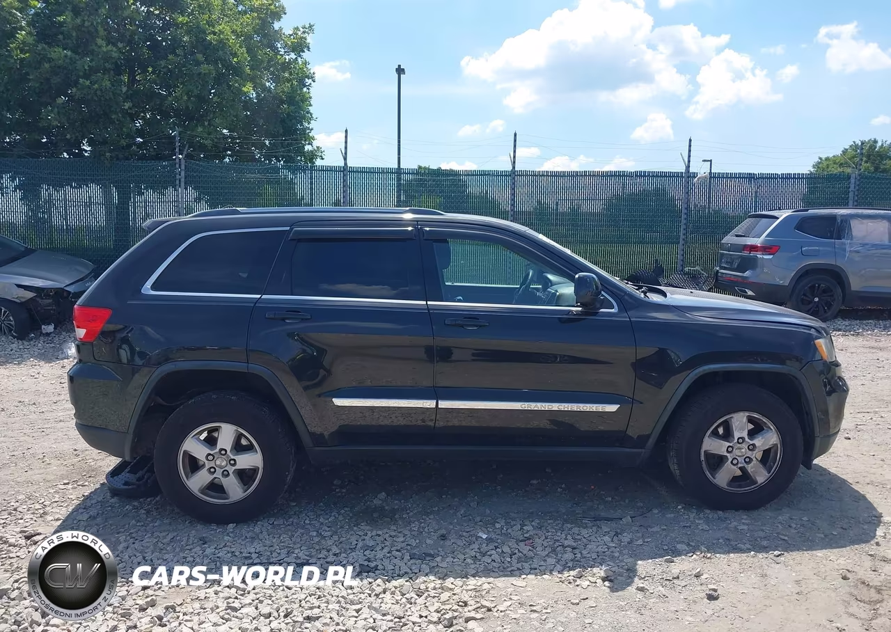 2012 Jeep Grand Cherokee Laredo VIN:1C4RJFAG3CC340894 - 13