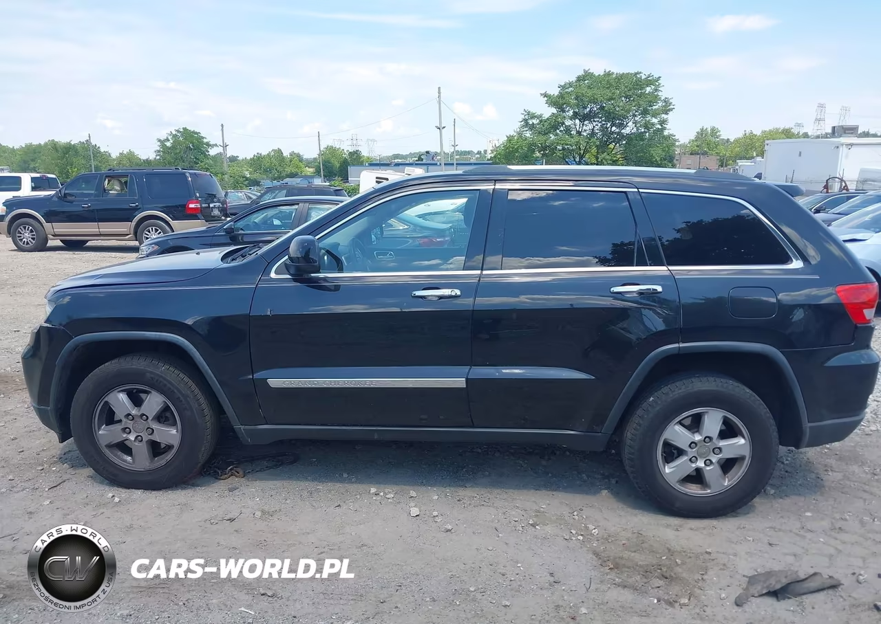 2012 Jeep Grand Cherokee Laredo VIN:1C4RJFAG3CC340894 - 14