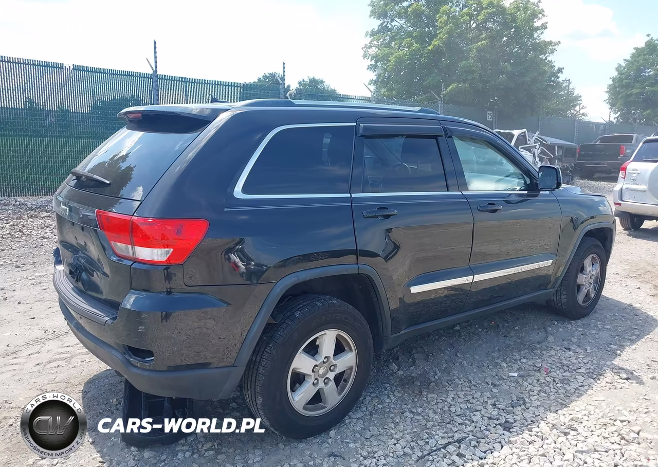 2012 Jeep Grand Cherokee Laredo VIN:1C4RJFAG3CC340894 - 4
