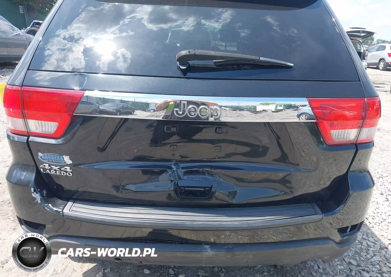 2012 Jeep Grand Cherokee Laredo VIN:1C4RJFAG3CC340894 - 6
