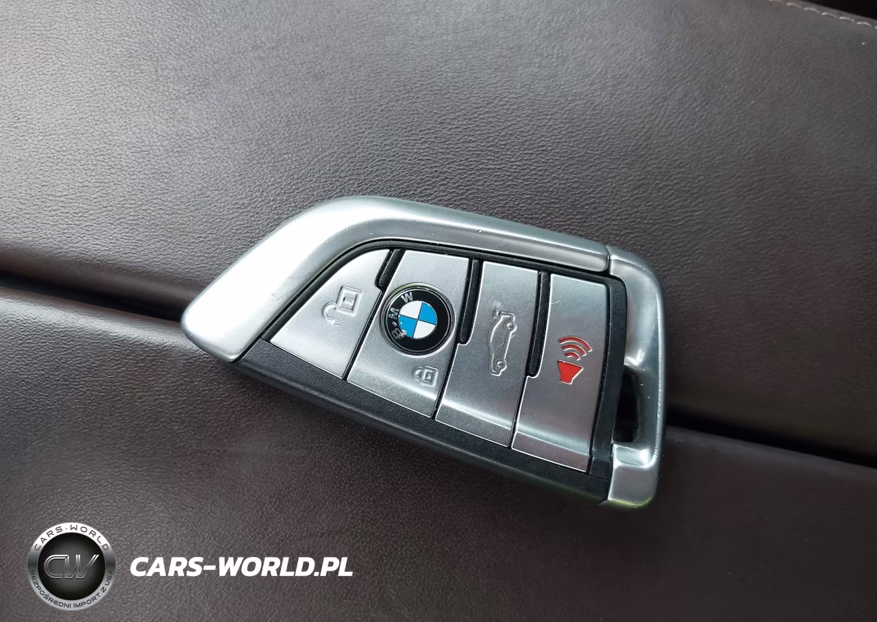 2020 BMW M550I xDrive VIN:WBAJS7C08LCD08748 - 11