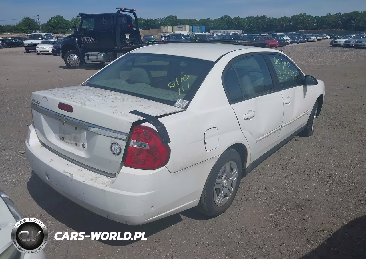 2008 Chevrolet Malibu Classic Ls VIN:1G1ZS58F18F115912 - 4