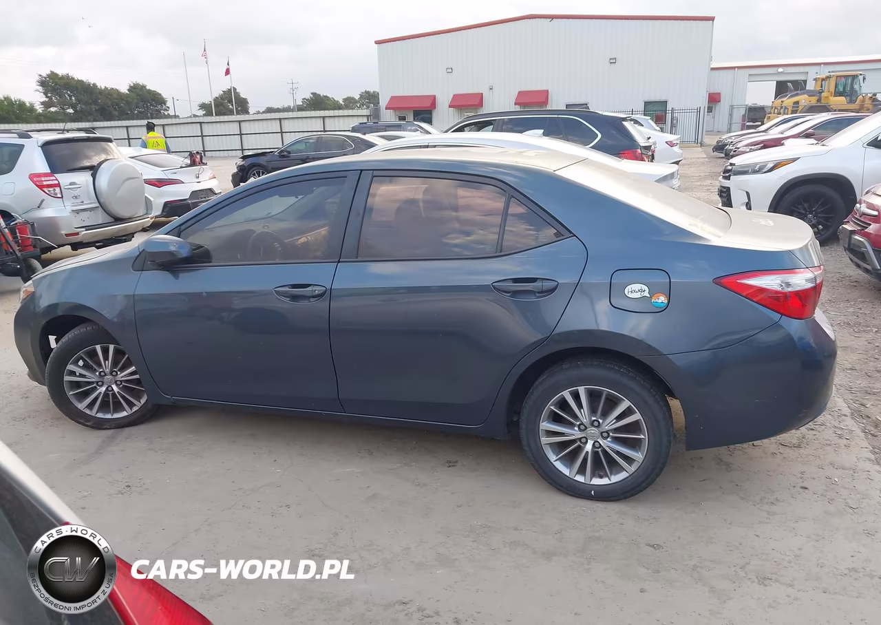 2015 Toyota Corolla Le Plus VIN:5YFBURHE6FP310864 - 14