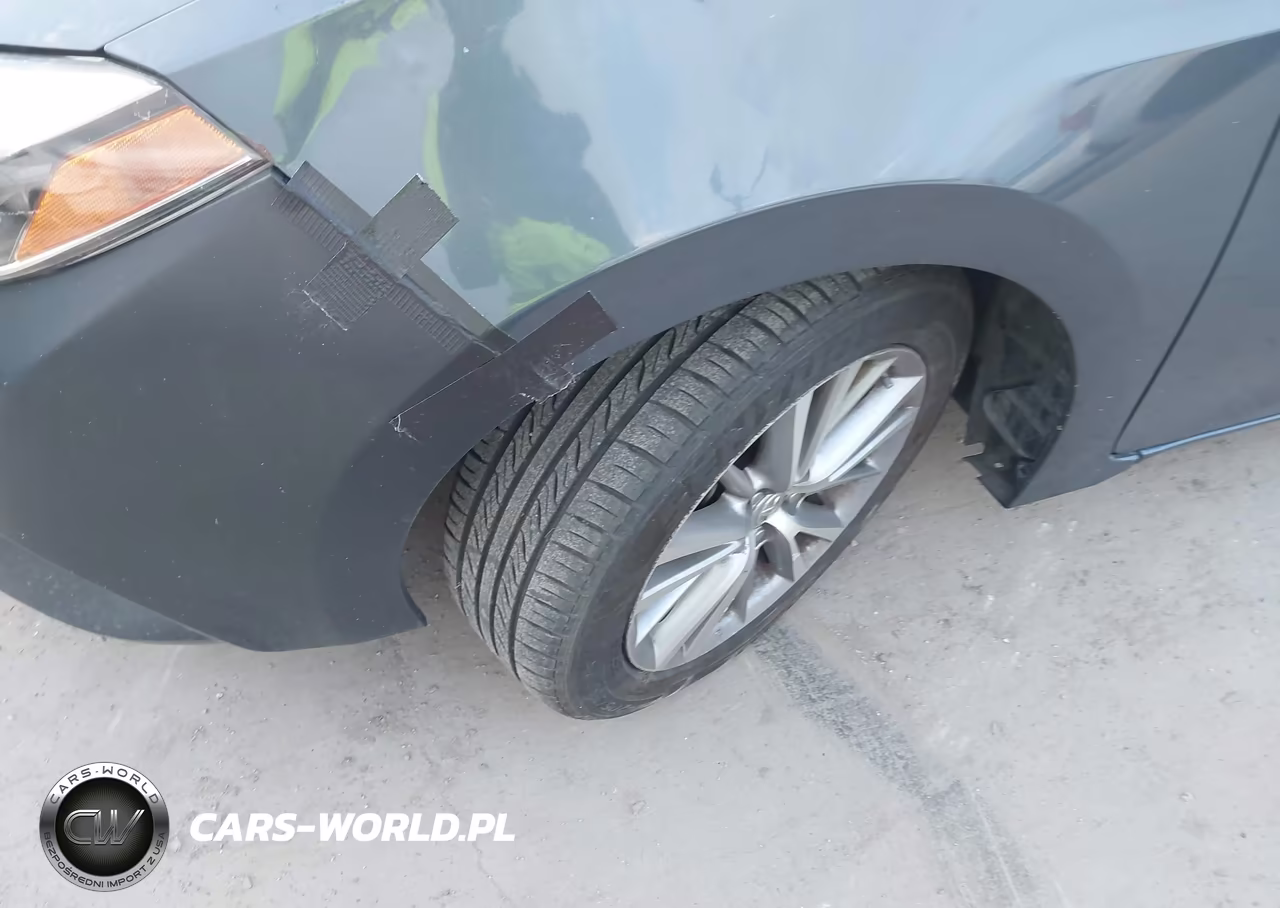 2015 Toyota Corolla Le Plus VIN:5YFBURHE6FP310864 - 17