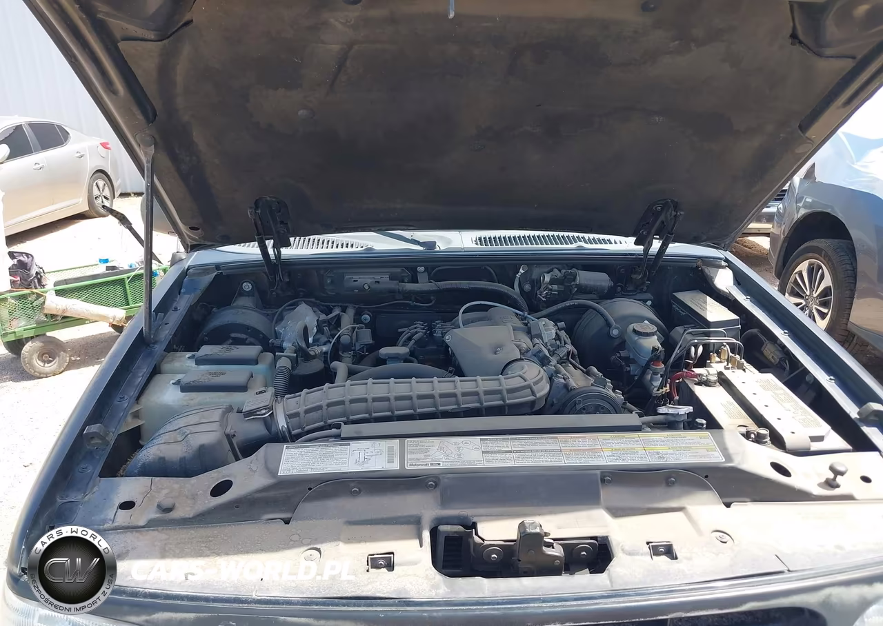 2000 Ford Explorer Sport VIN:1FMYU60XXYUA98221 - 10
