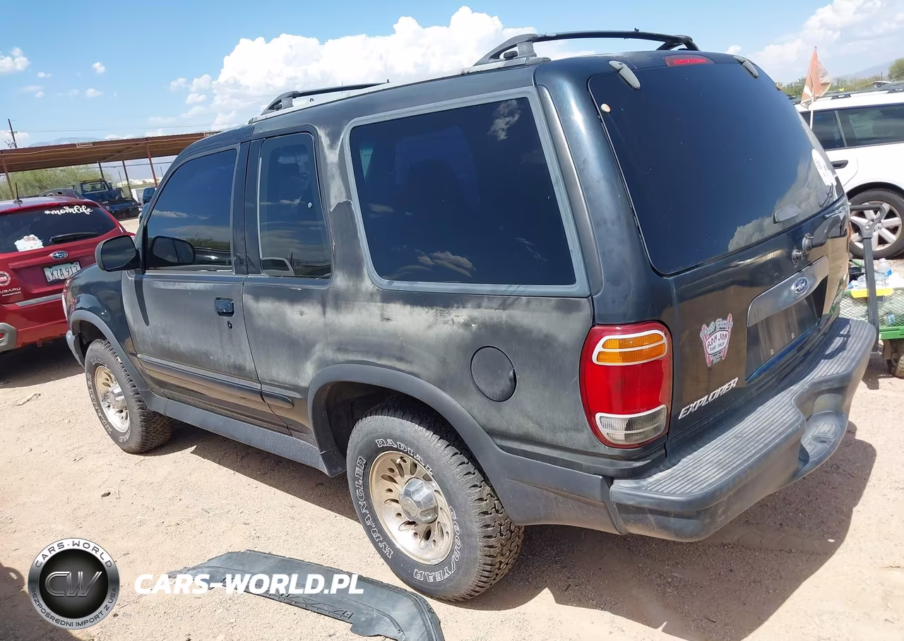 2000 Ford Explorer Sport VIN:1FMYU60XXYUA98221 - 3