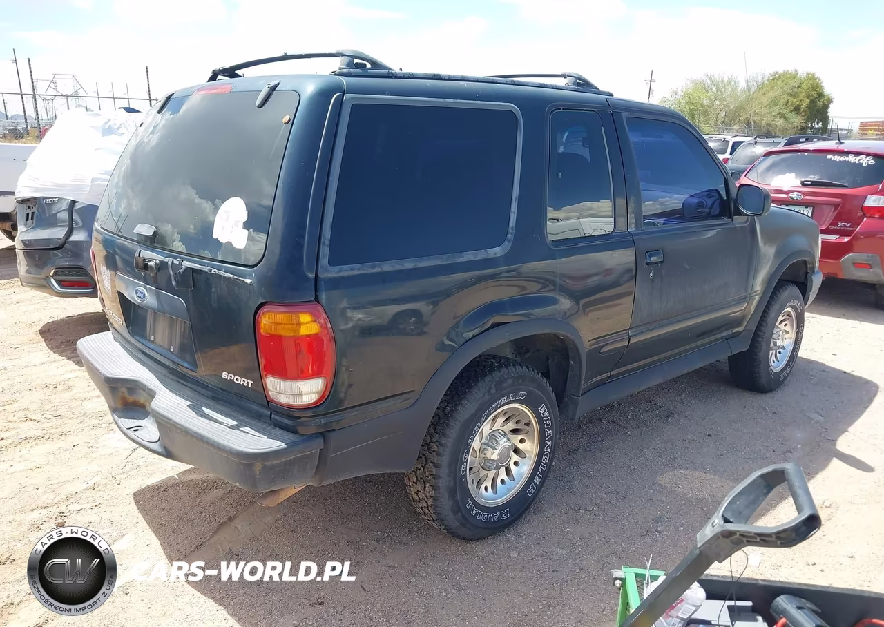2000 Ford Explorer Sport VIN:1FMYU60XXYUA98221 - 4