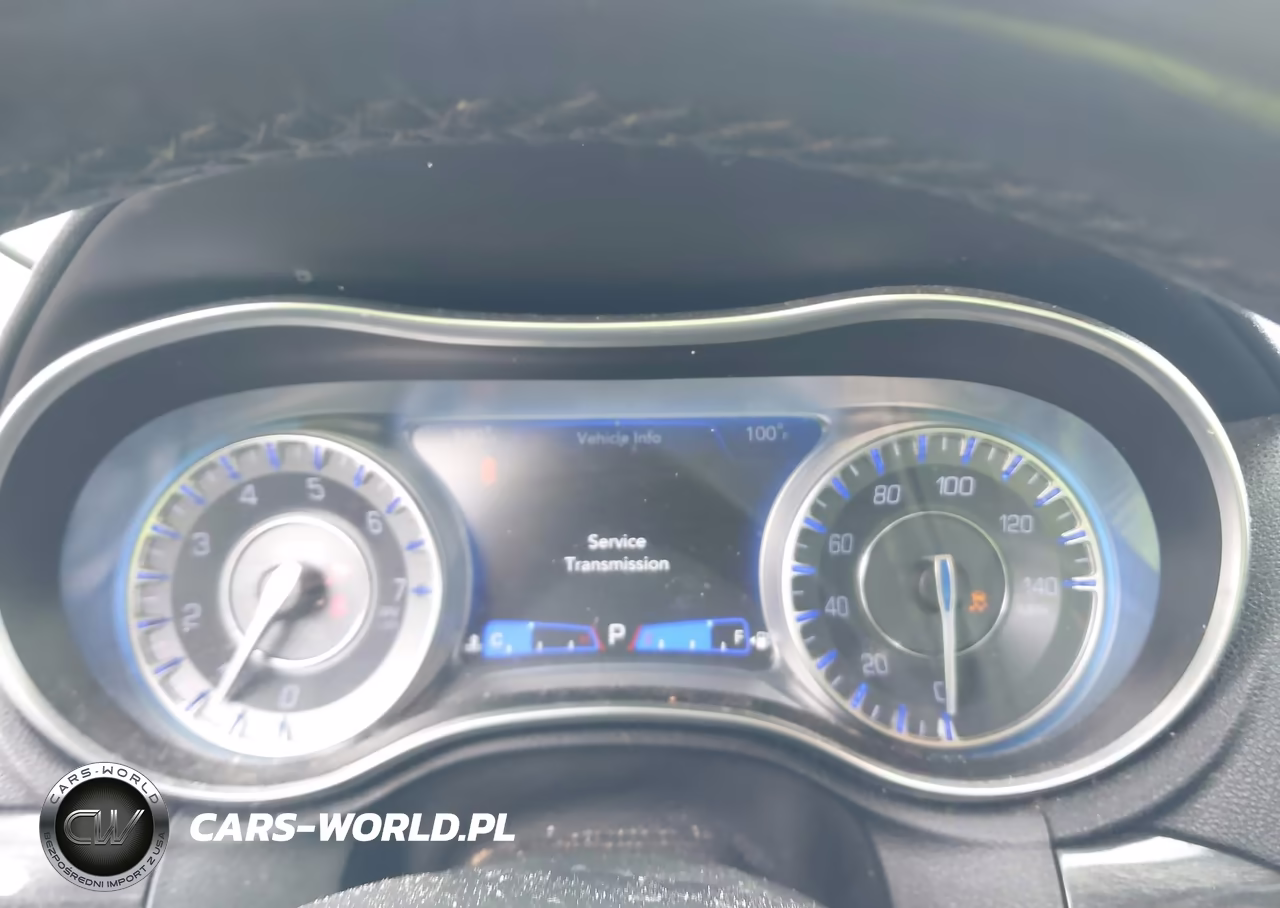2019 Chrysler 300 Touring VIN:2C3CCAAG4KH612324 - 7