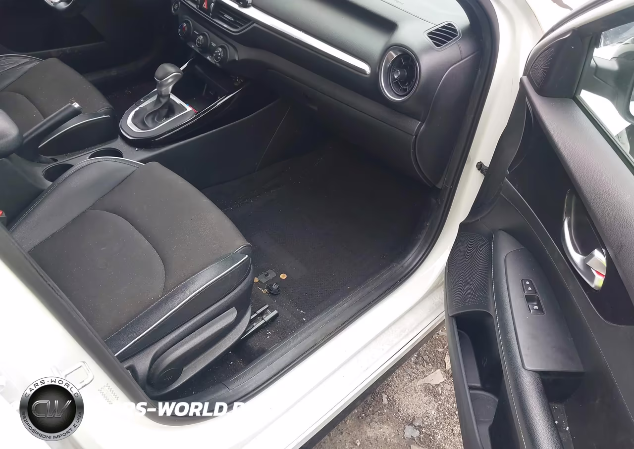 2021 Kia Forte Gt-Line VIN:3KPF34ADXME278458 - 5