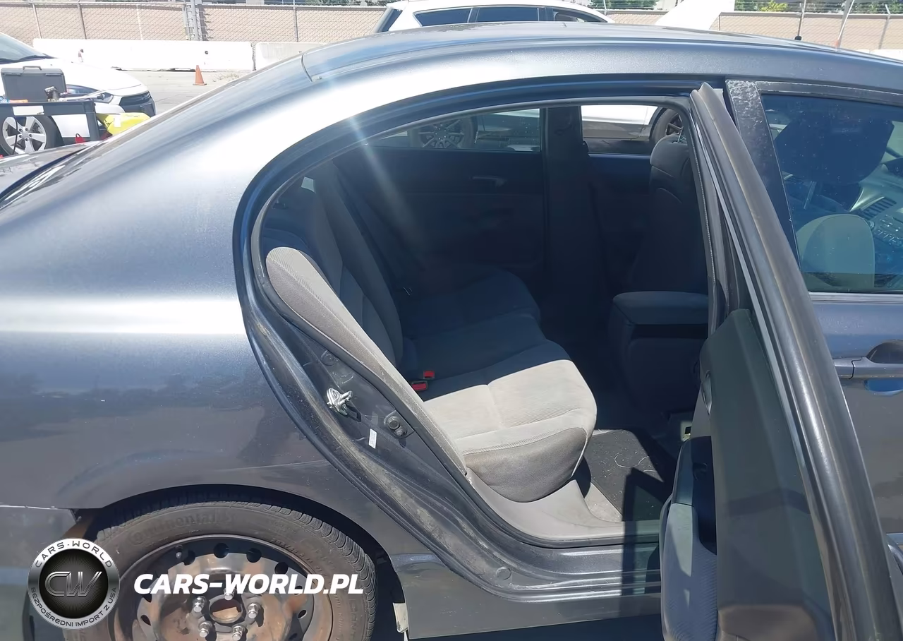 2010 Honda Civic Lx VIN:2HGFA1F5XAH330307 - 8