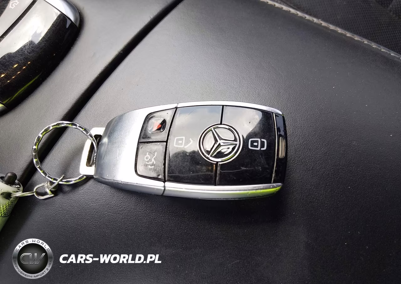 2018 Mercedes-Benz S 560 4Matic VIN:WDDUG8GB0JA376122 - 11